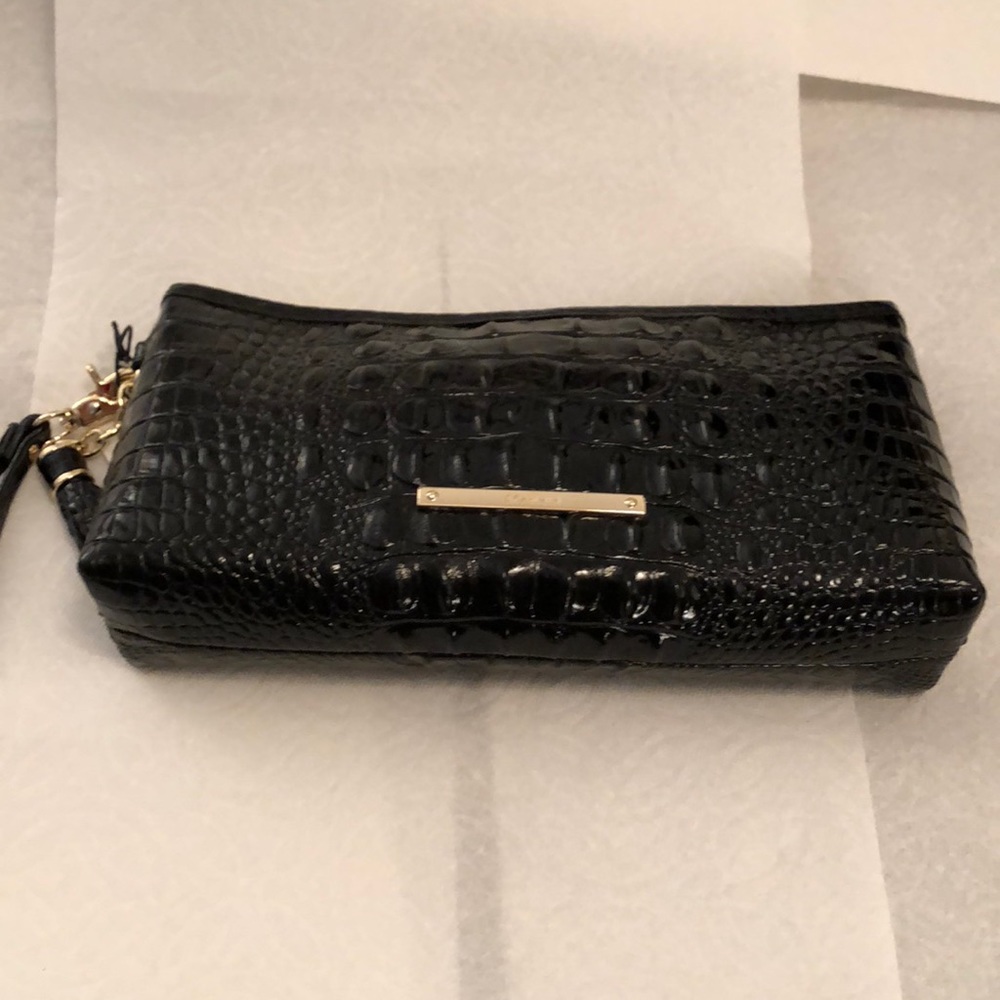 Kayla black Melbourne bag wristlet